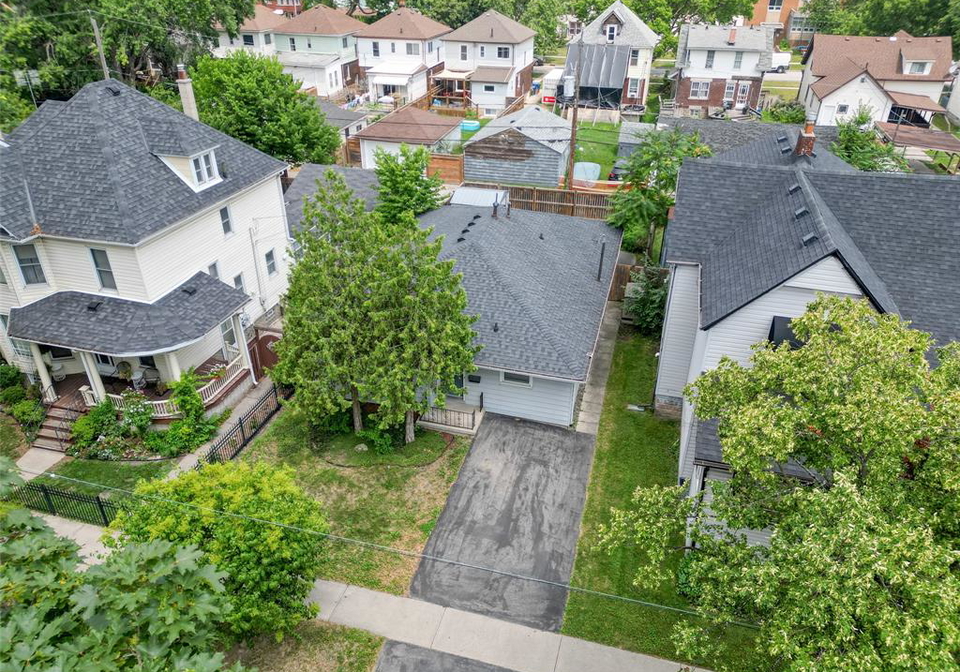248-mckay-avenue-windsor-ontario-26017411
