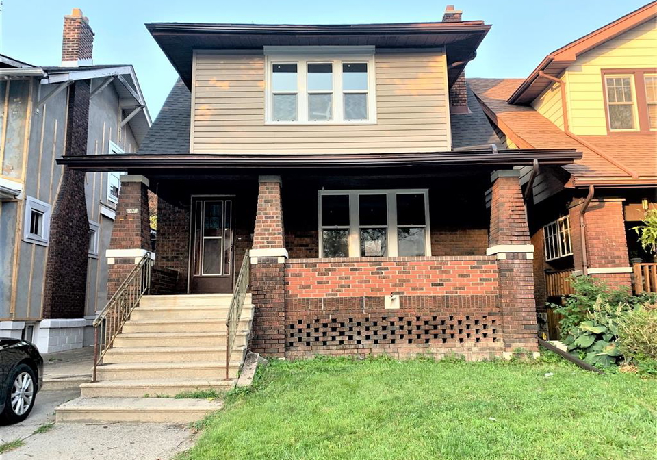 1076-dougall-windsor-ontario-26017416