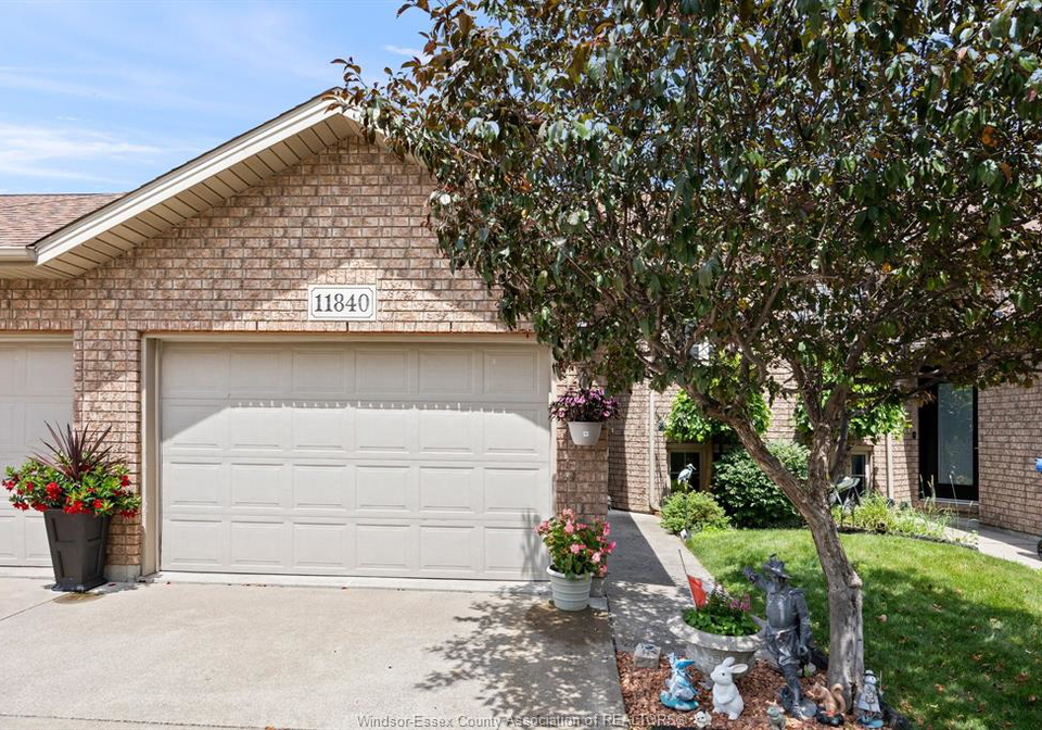 11840-boulder-crescent-windsor-ontario-26017422