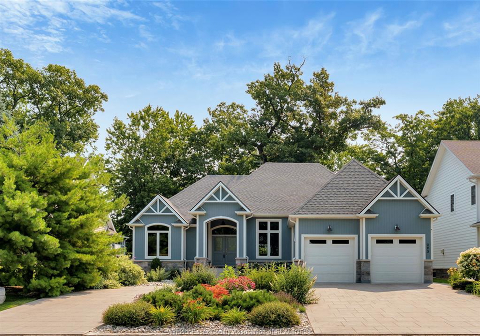 295-crystal-bay-drive-amherstburg-ontario-26017430
