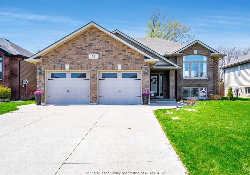53-antonio-leamington-ontario-26017433
