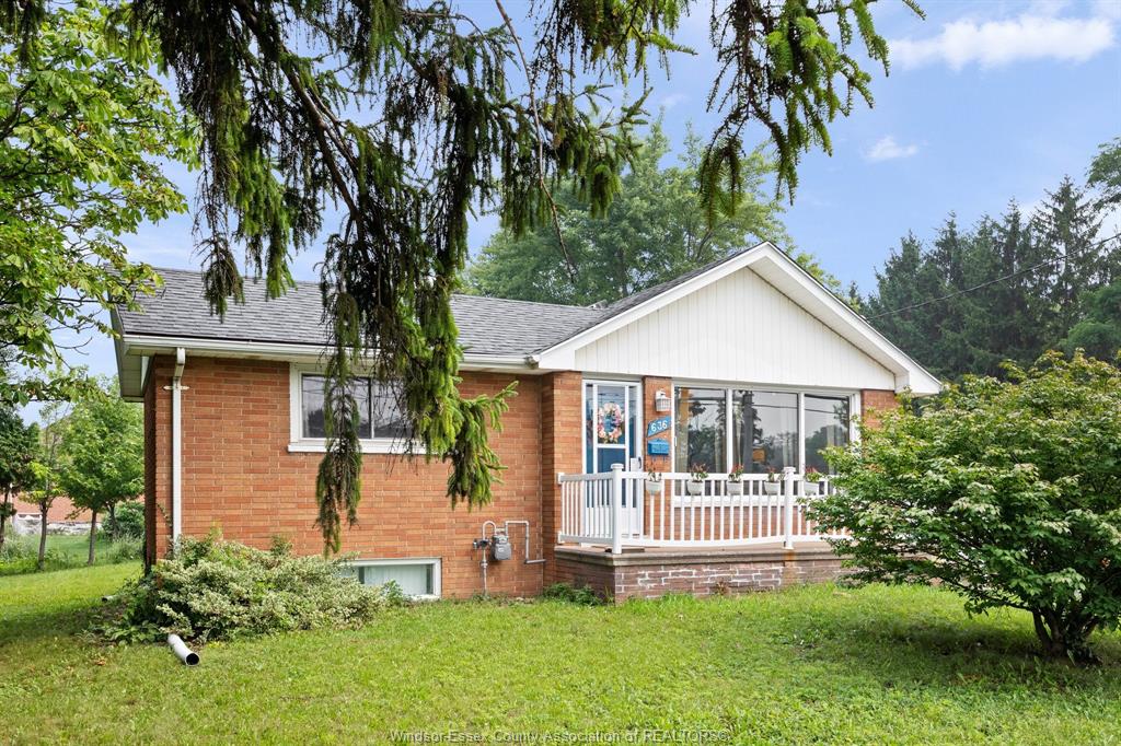 636-cabana-windsor-ontario-26017434