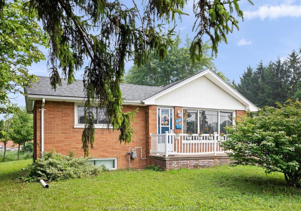 636-cabana-windsor-ontario-26017434