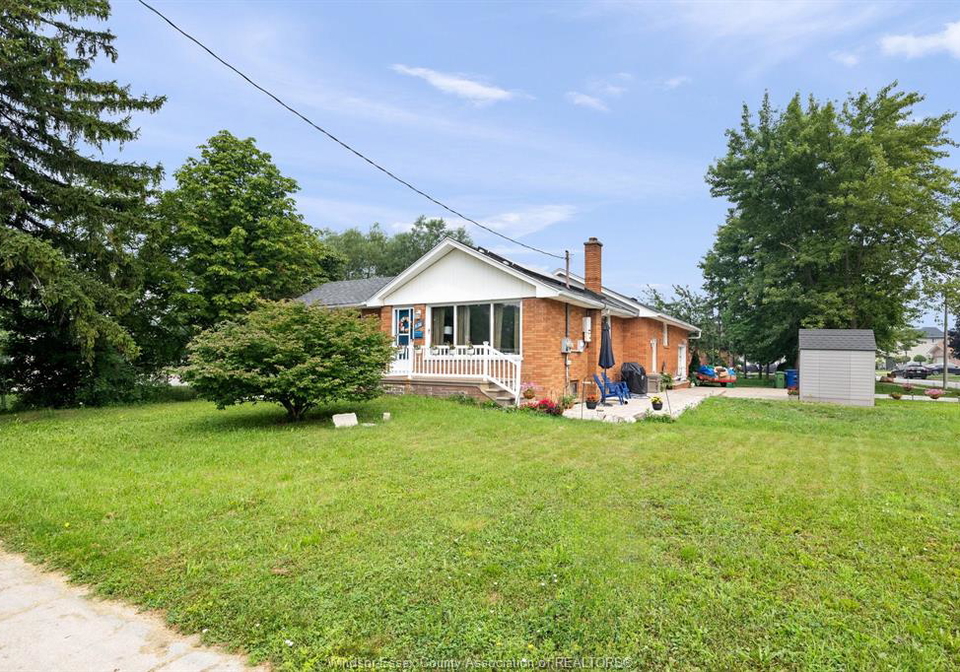 636-cabana-windsor-ontario-26017434
