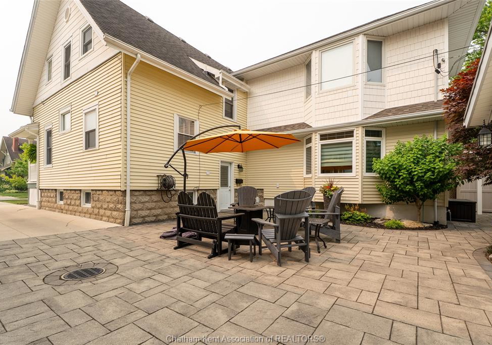 15-ellwood-avenue-chatham-ontario-26017451