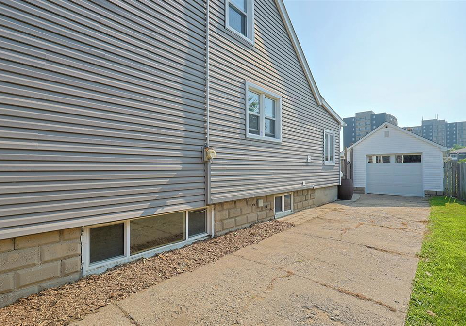 338-cotterbury-street-sarnia-ontario-26017467