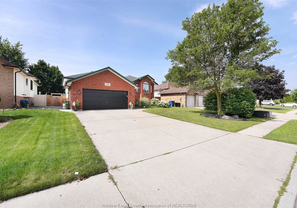 398-international-avenue-lasalle-ontario-26017497