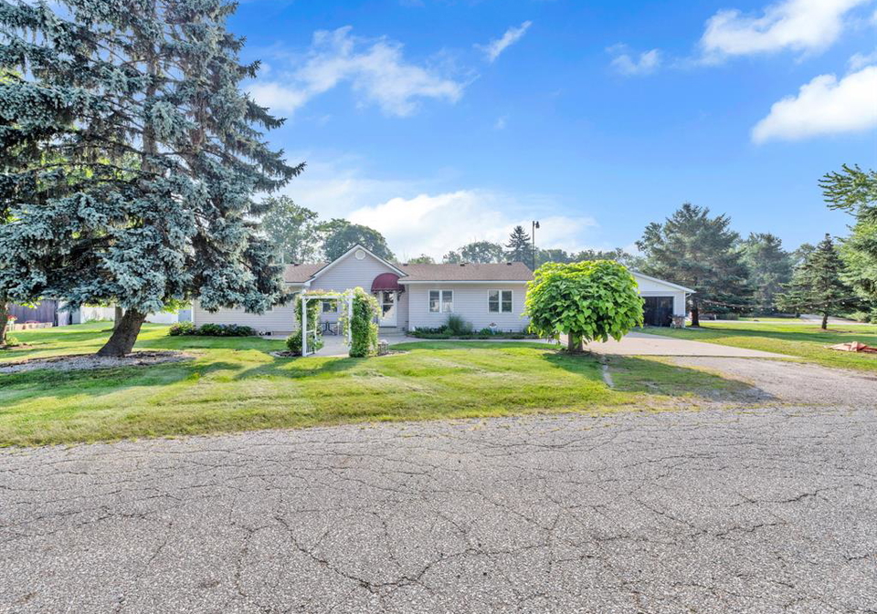 290-wawa-crescent-colchester-ontario-26017516
