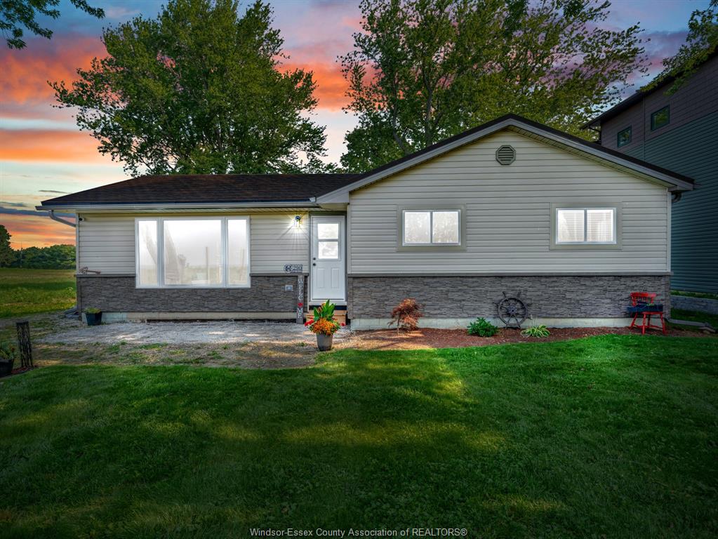 290-lake-street-essex-ontario-26017533