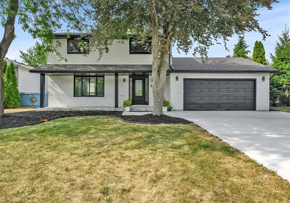255-melanie-lane-belle-river-ontario-26017536