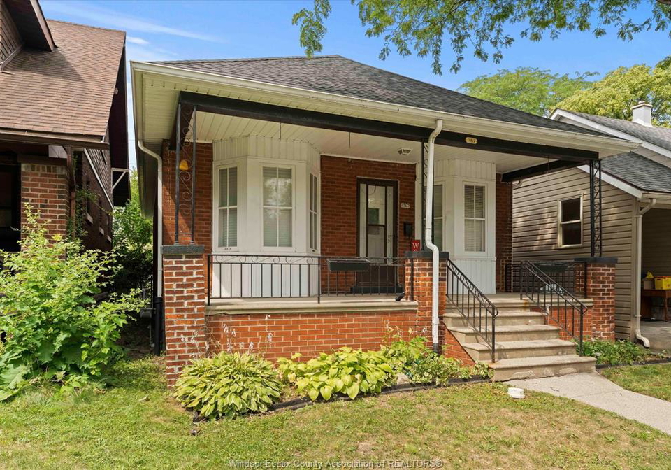 1167-bruce-avenue-windsor-ontario-26017541