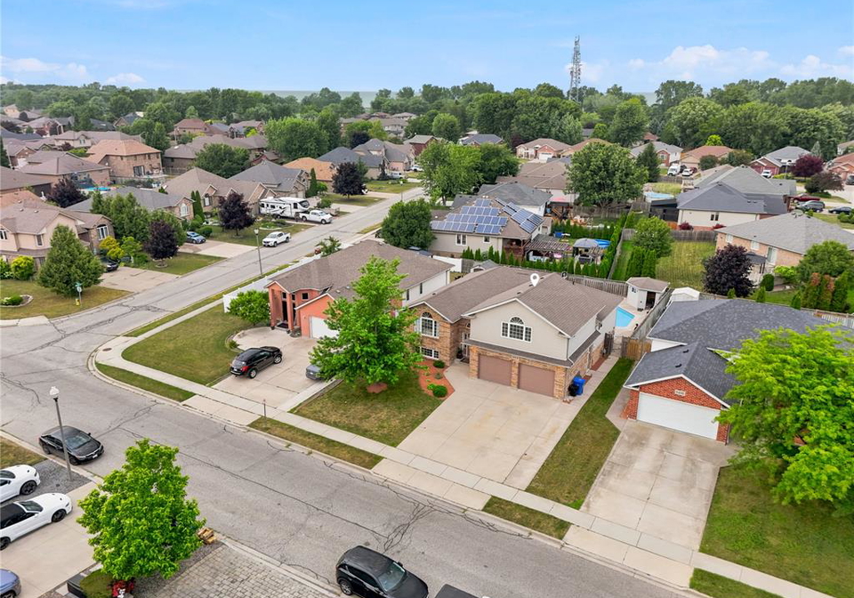 1414-girard-drive-lakeshore-ontario-26017557
