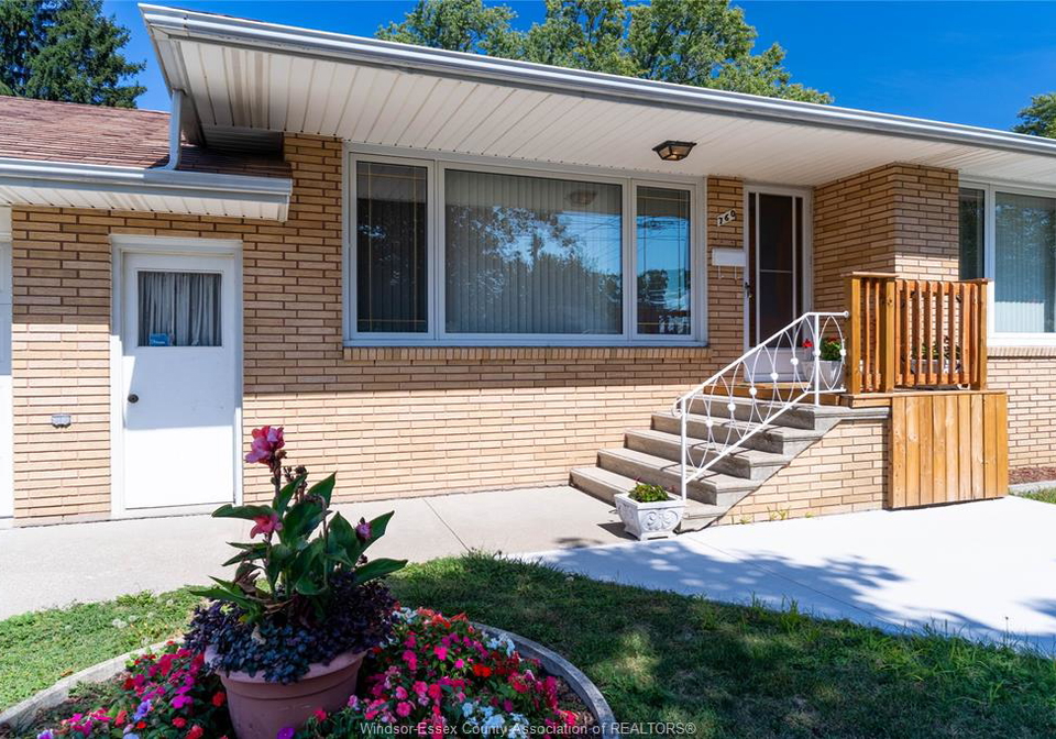760-wallace-windsor-ontario-26017574