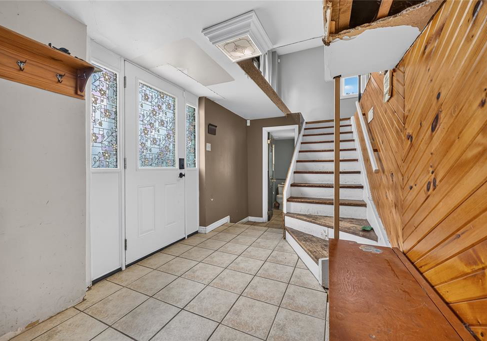 4490-churchill-line-plympton-wyoming-ontario-26017575