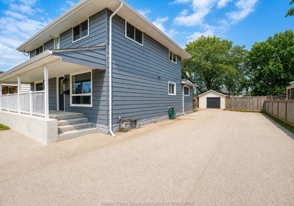 1554-lesperance-road-tecumseh-ontario-26017593