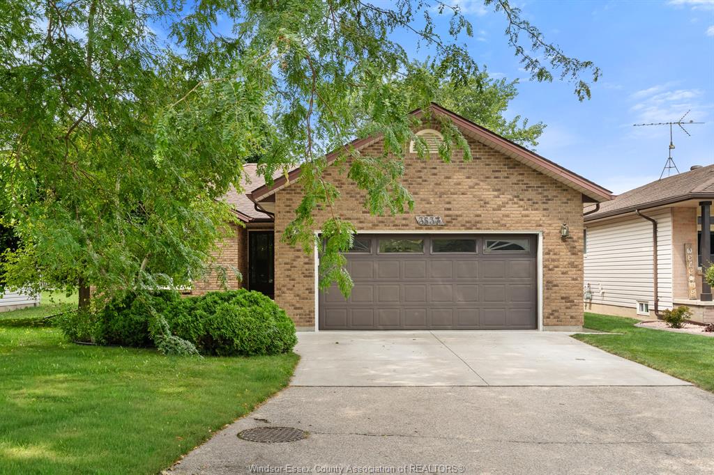 3537-woodward-boulevard-windsor-ontario-26017607