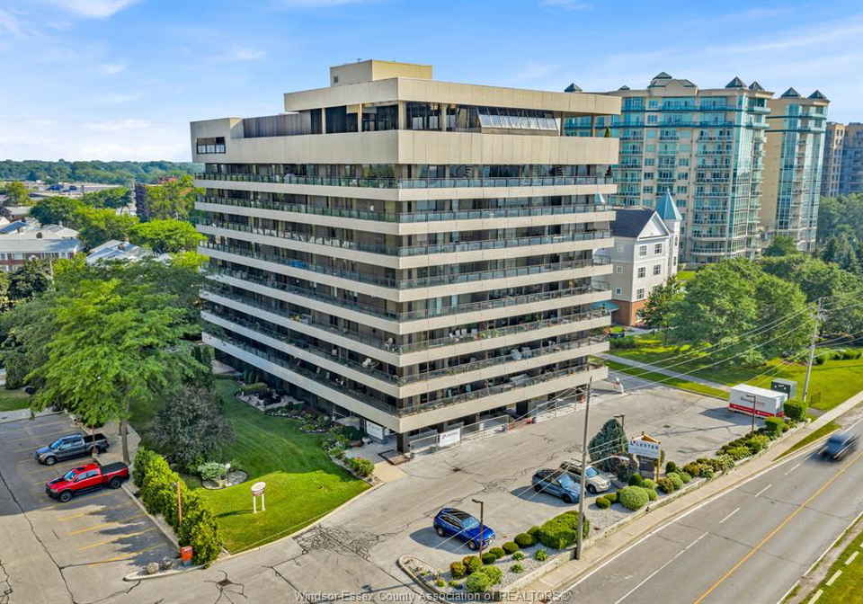 5125-riverside-drive-east-windsor-ontario-26017616