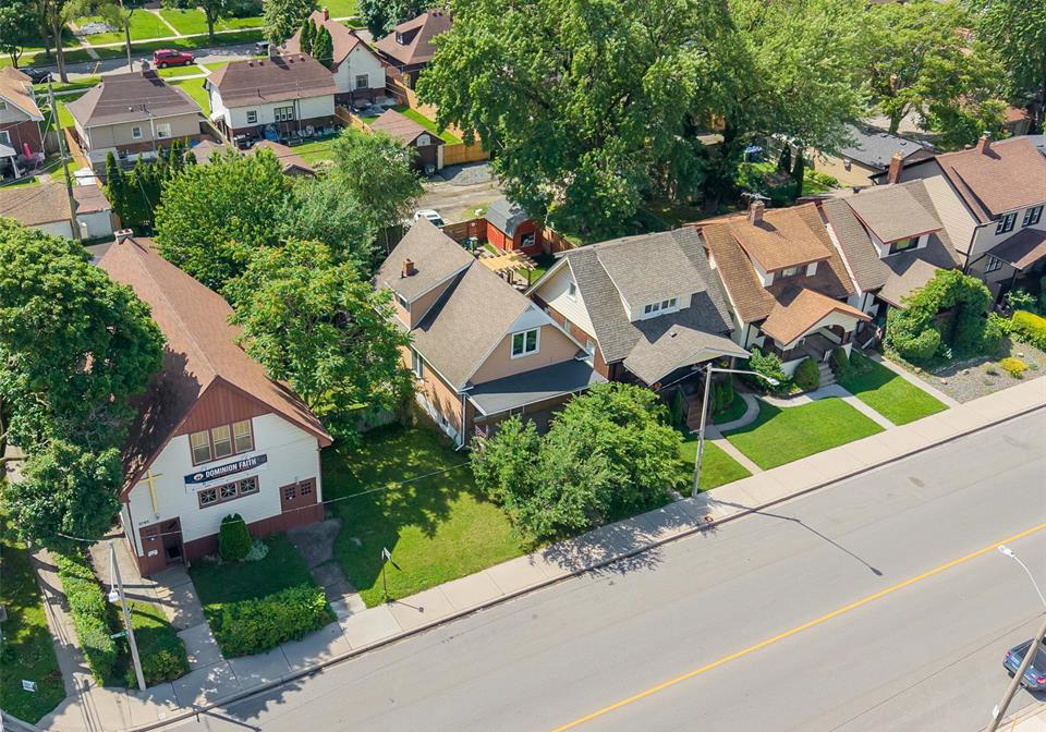 2075-ottawa-street-windsor-ontario-26017619