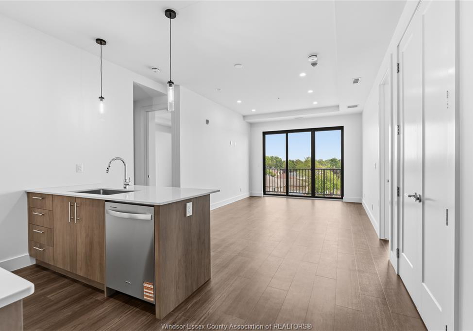 595-lily-mac-windsor-ontario-26017629