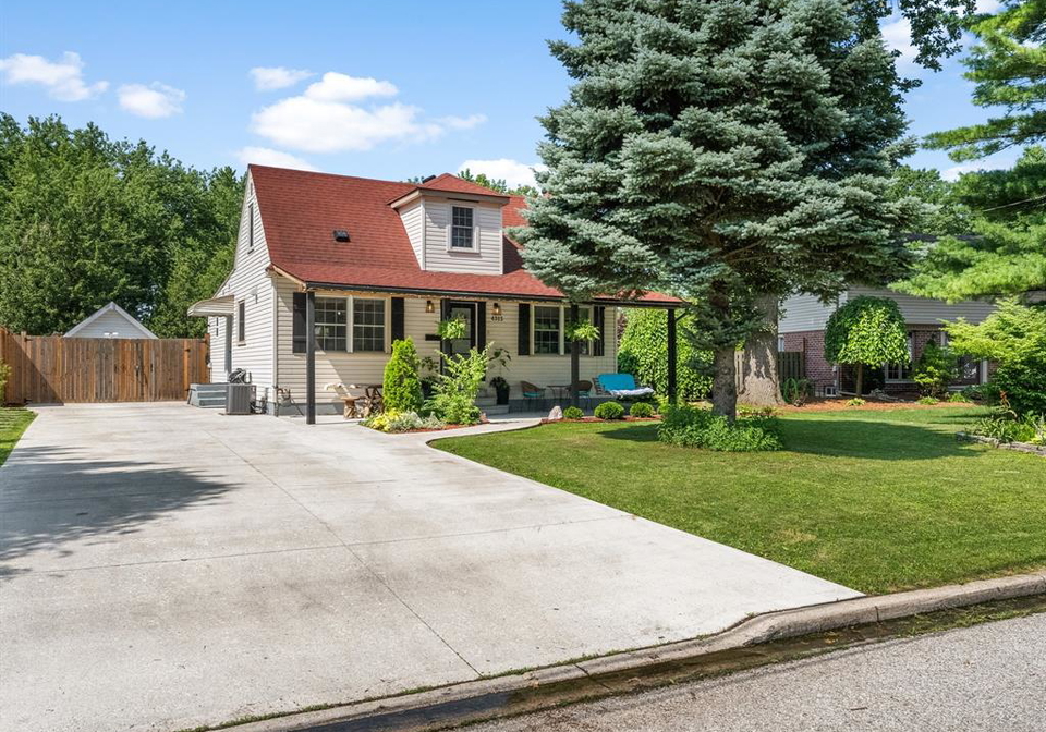 4315-roseland-drive-west-windsor-ontario-26017631