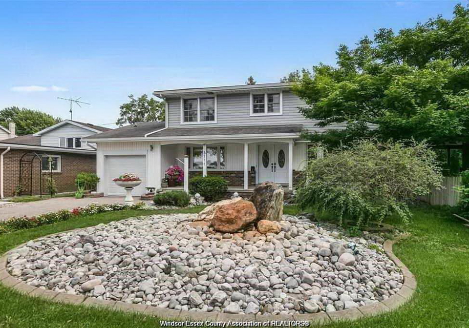 6711-riverside-drive-windsor-ontario-26017639