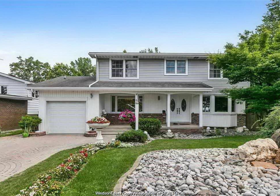 6711-riverside-drive-windsor-ontario-26017639