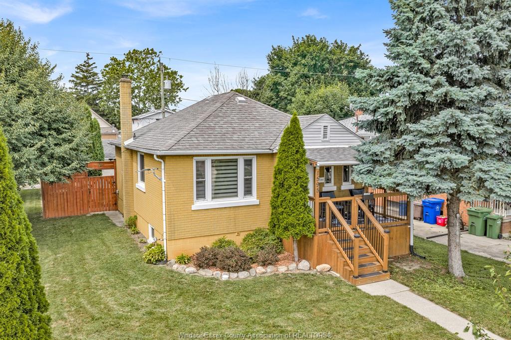 1595-alexis-windsor-ontario-26017641