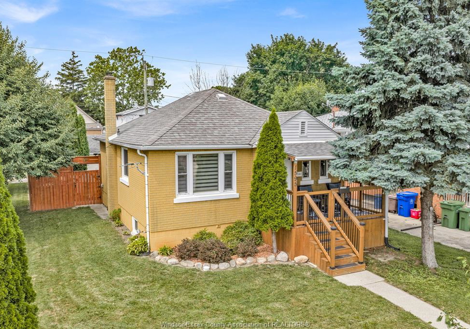 1595-alexis-windsor-ontario-26017641
