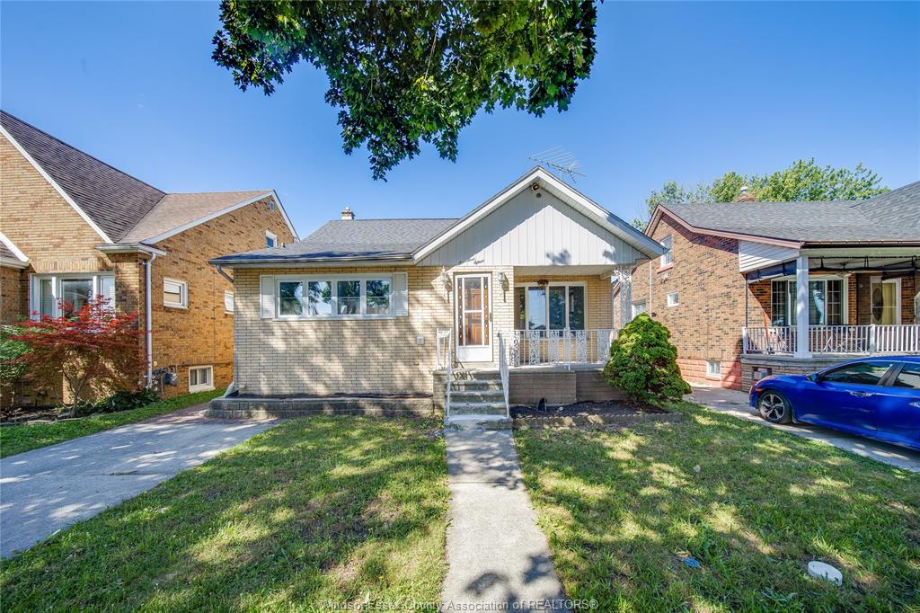 1715-alexis-windsor-ontario-26017642