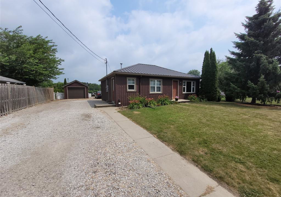 264-walnut-street-dresden-ontario-26017644