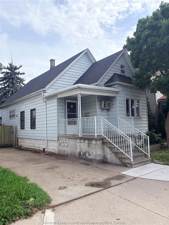 1235-erie-street-east-windsor-ontario-26017650