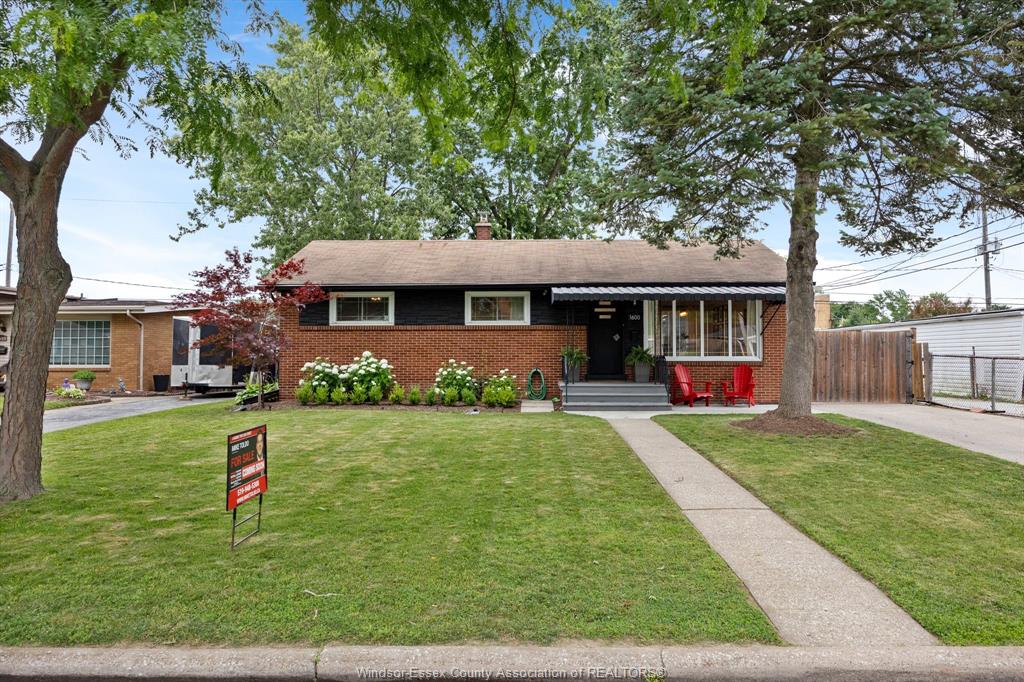 1600-st-gabriel-windsor-ontario-26017673