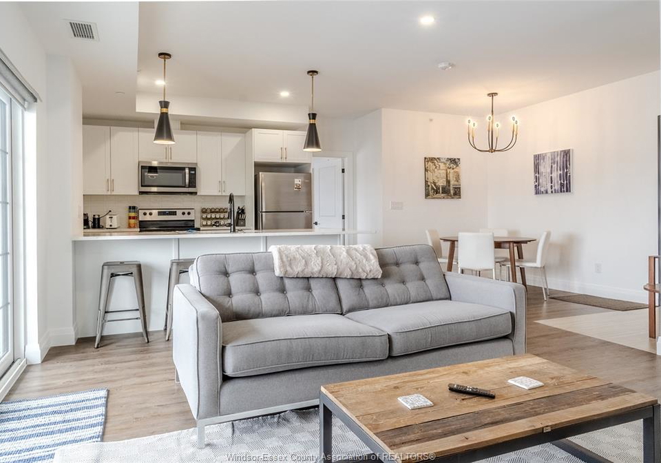 3817-howard-avenue-windsor-ontario-26017674