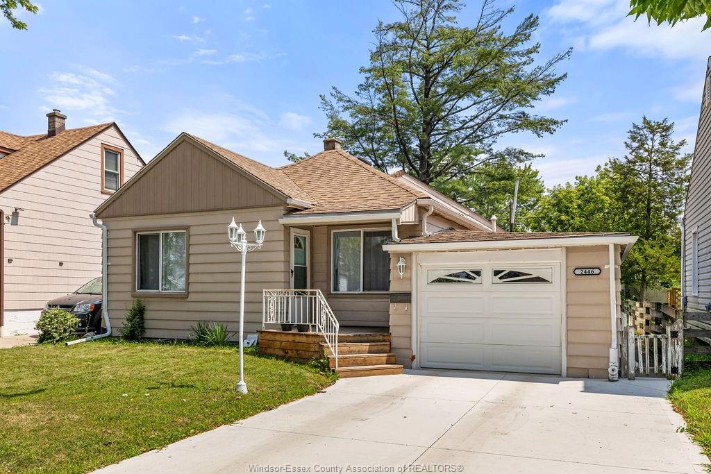 2446-alexis-windsor-ontario-26017675
