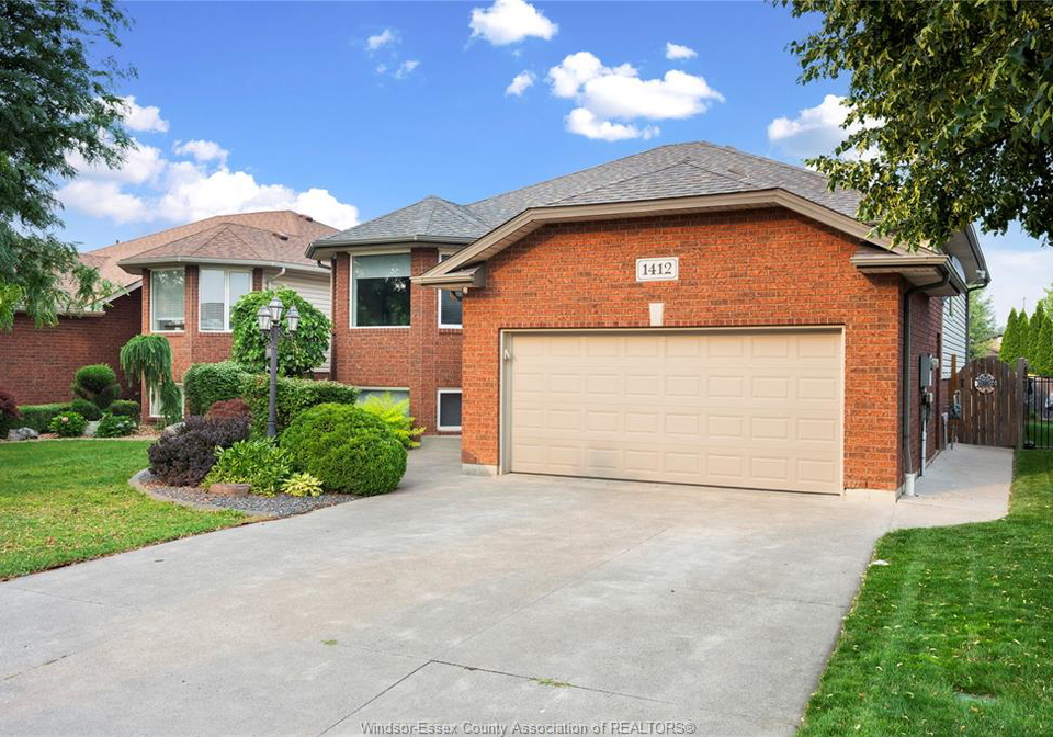 1412-katella-avenue-windsor-ontario-26017678