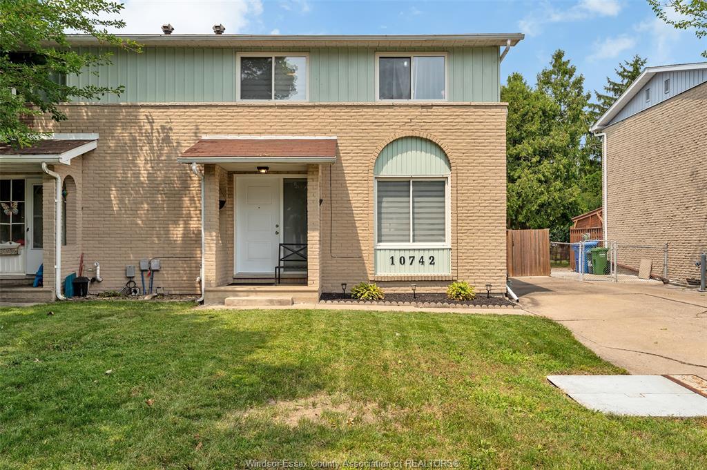 10742-atwater-windsor-ontario-26017696