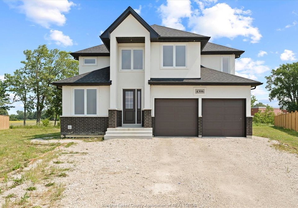 4506-ursula-comber-ontario-26017716