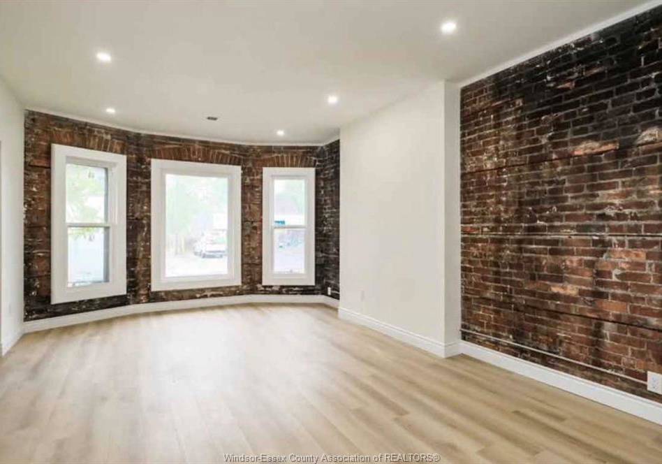 429-wyandotte-windsor-ontario-26017729