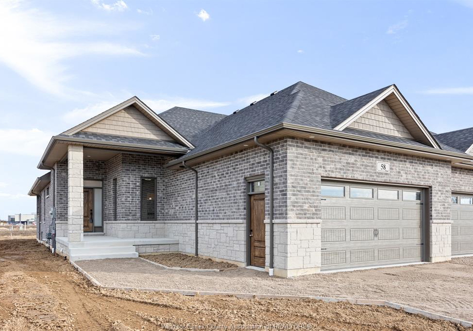 49-gaffan-kingsville-ontario-26017737