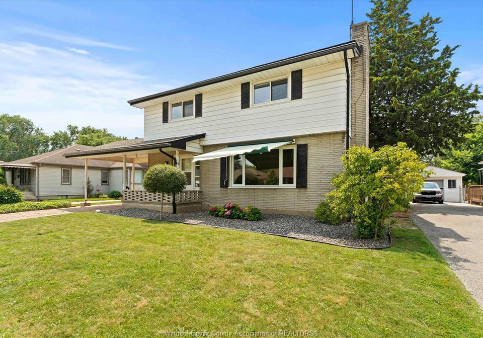 1025-esdras-avenue-windsor-ontario-26017744