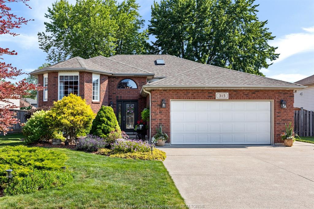 315-fields-lasalle-ontario-26017750
