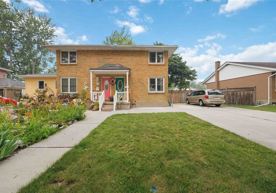 298-elsfield-crescent-sarnia-ontario-26017771