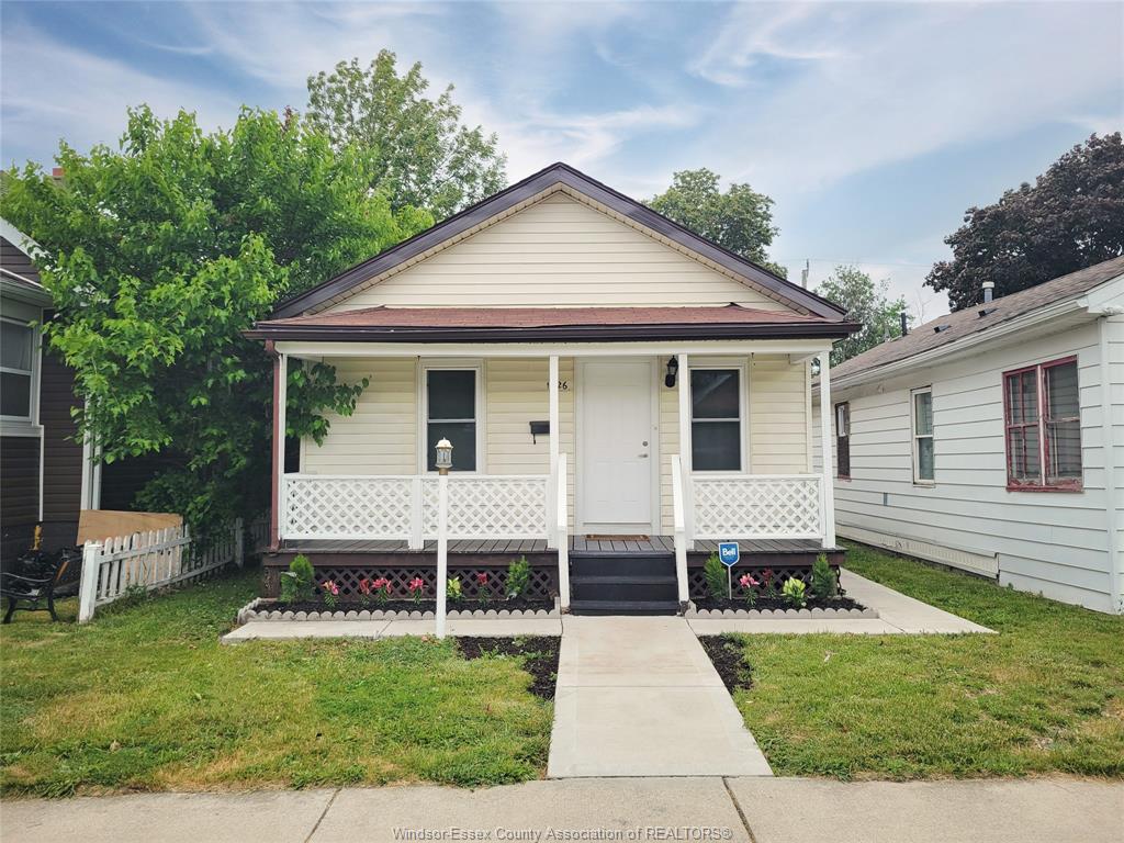 1626-albert-windsor-ontario-26017775
