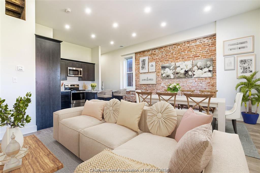 71-king-street-east-chatham-ontario-26017777
