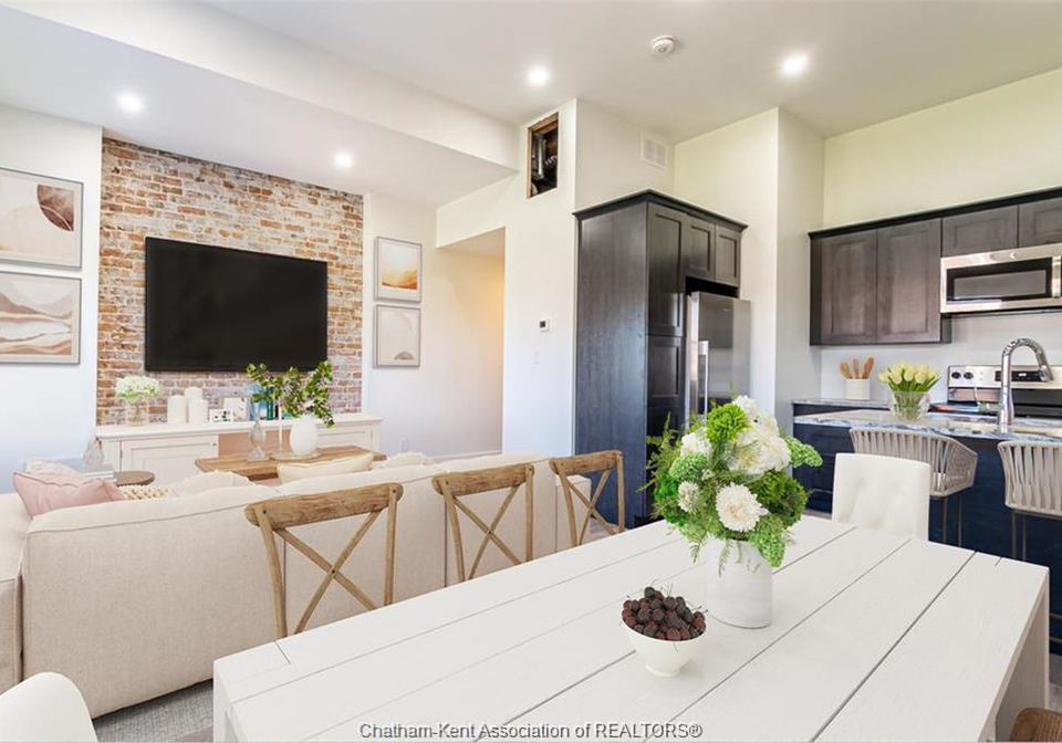 71-king-street-east-chatham-ontario-26017777