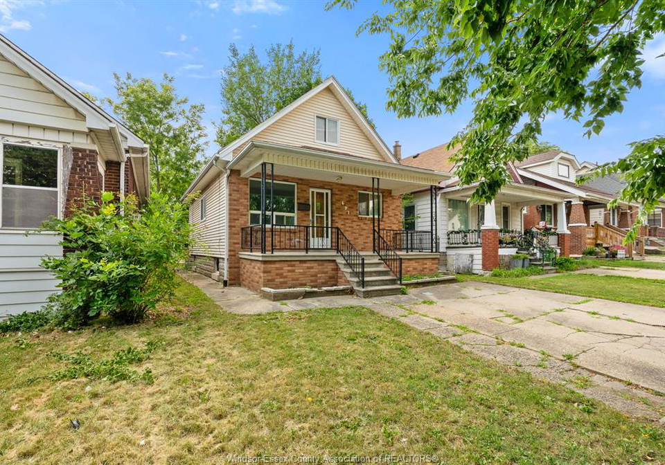 691-randolph-windsor-ontario-26017779