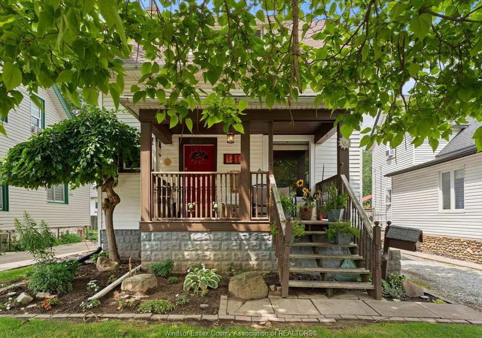 11-victoria-avenue-north-leamington-ontario-26017794