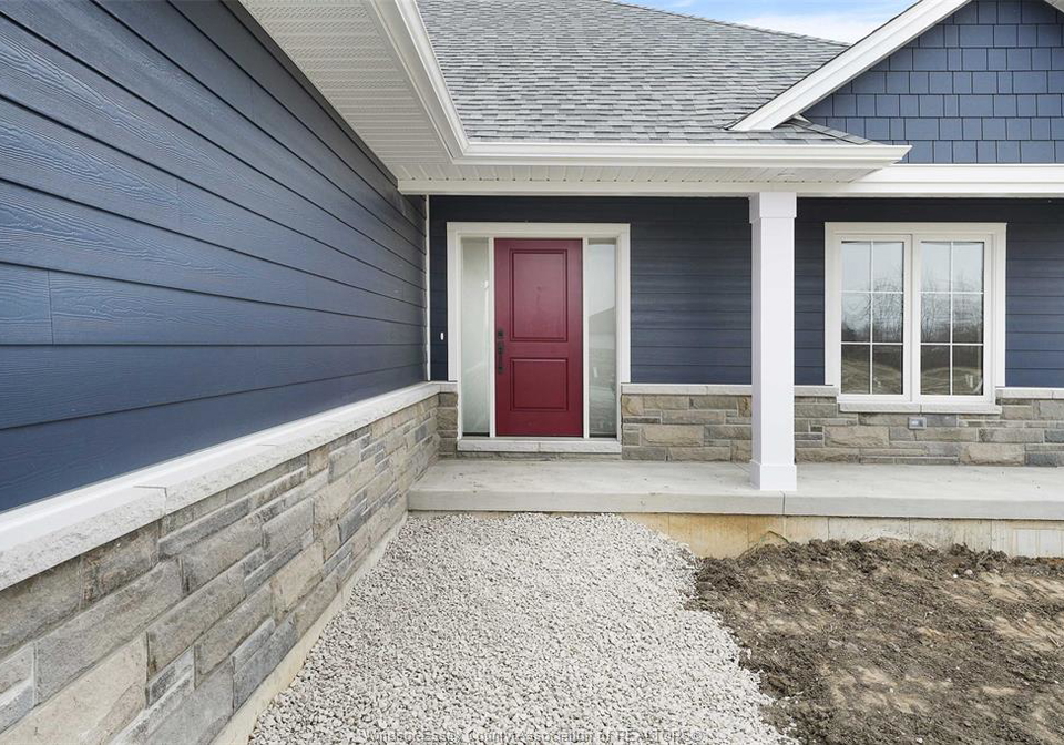 243-dolores-street-essex-ontario-26017813