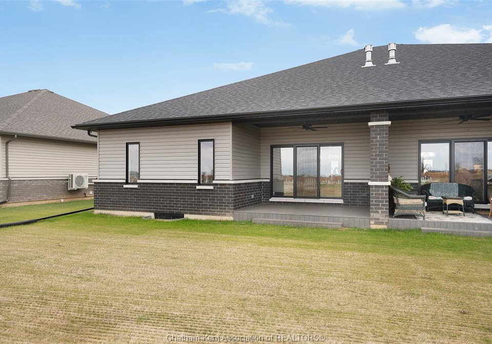 105-brighton-place-chatham-ontario-26017832