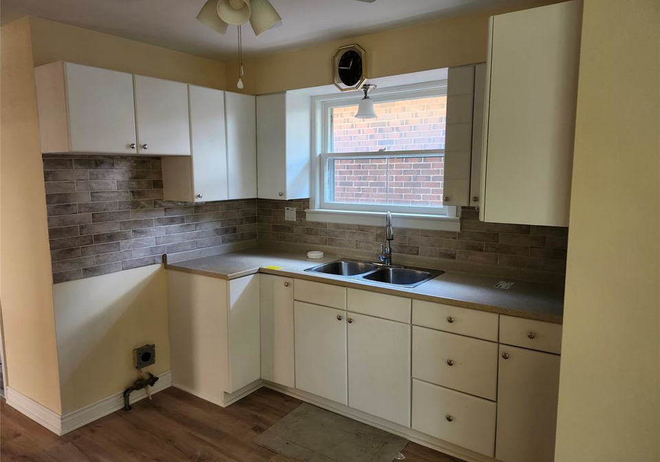 1163-josephine-windsor-ontario-26017839
